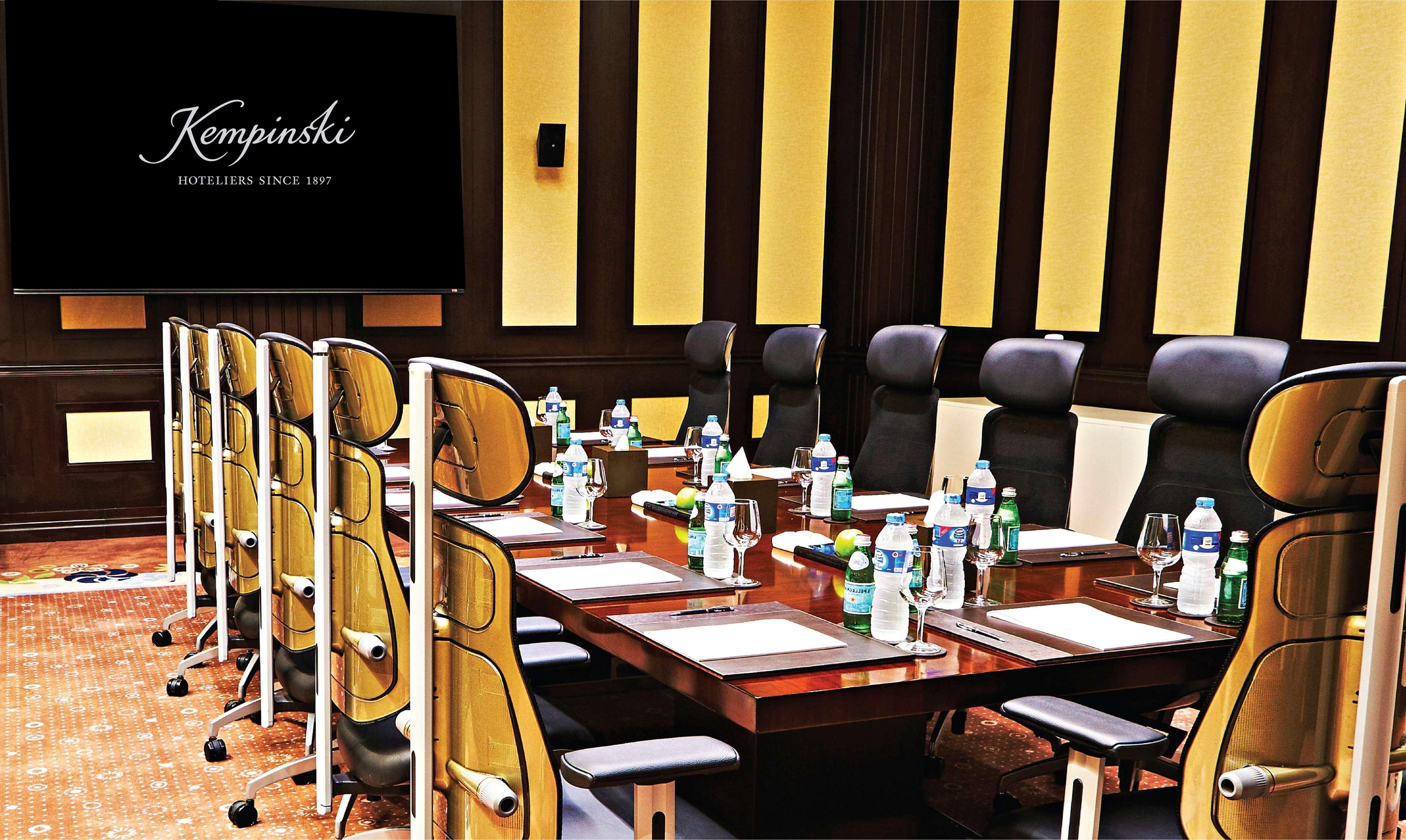 Royal Maxim Palace Kempinski Cairo Exterior foto Meeting room